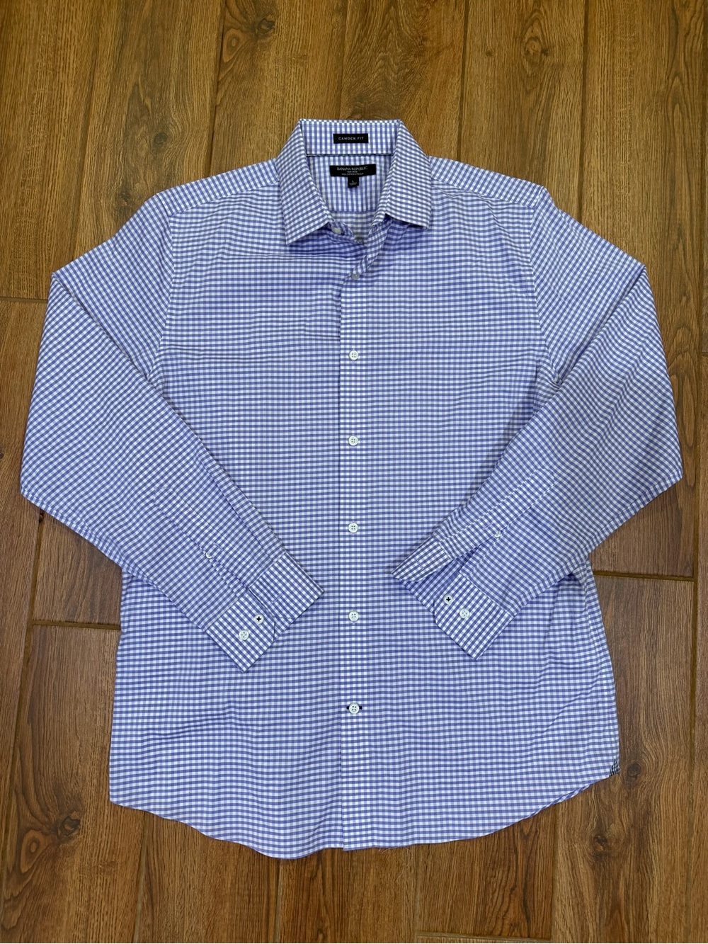 Banana Republic purple and White Check Dress Shirt non iron Camden fit / men’s L